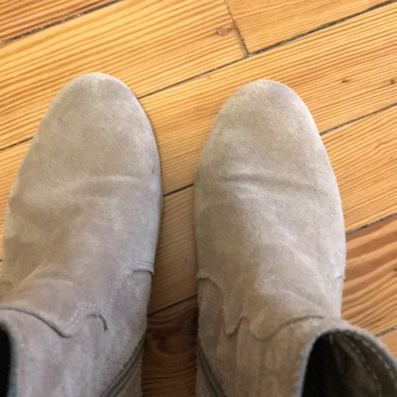 Steve Madden taupe suede “hipster” bootie - Picture 2 of 6